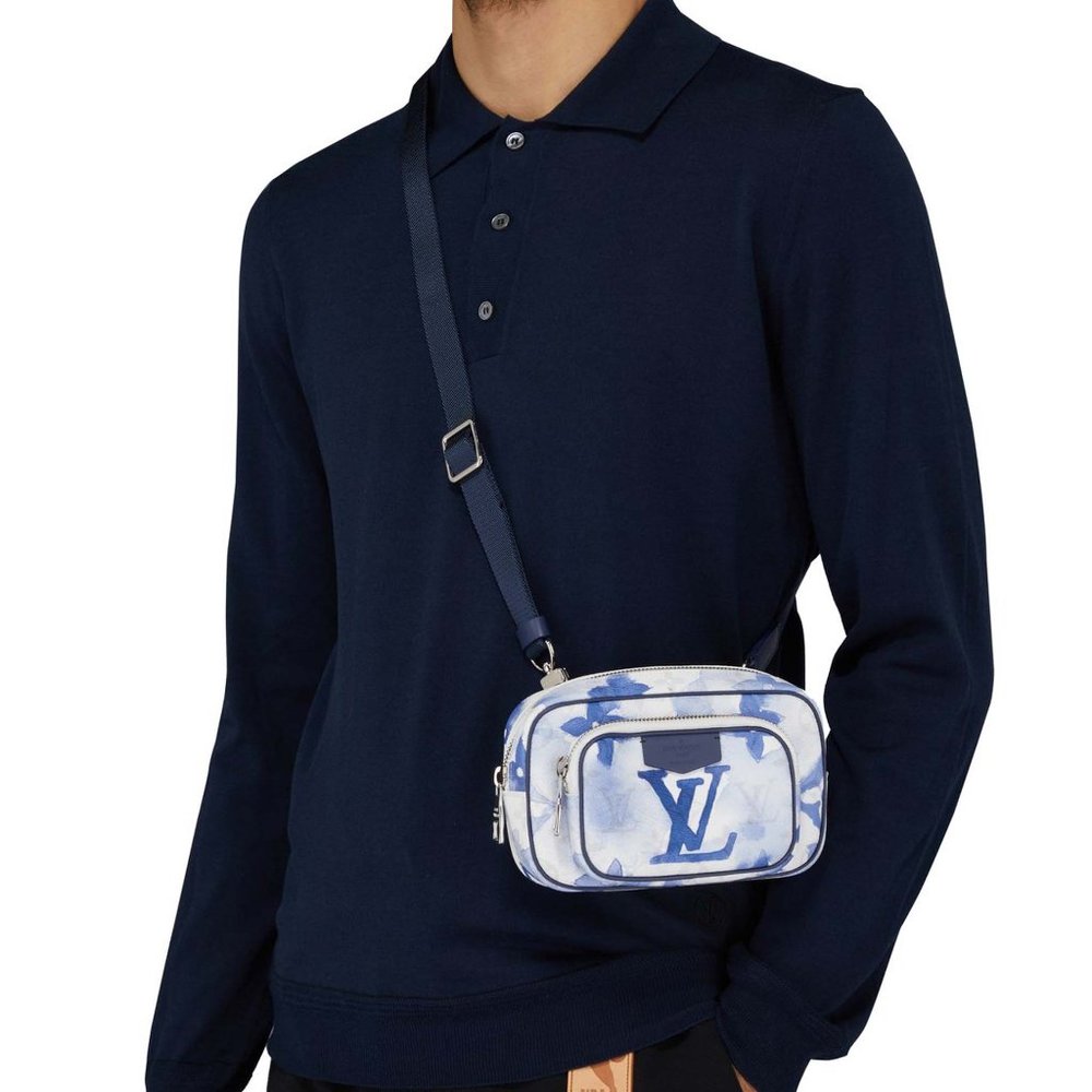 💙🤍 NEW FULL SET Louis Vuitton Outdoor Pouch UNISEX - Picture 2 of 14